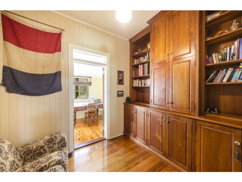 17 Gentle Street, North Toowoomba QLD 4350