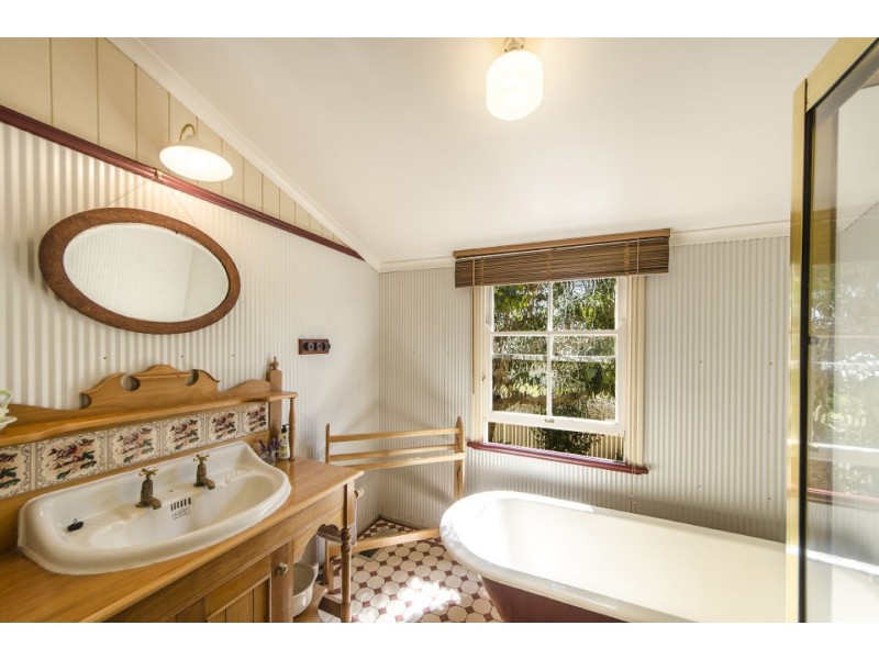 17 Gentle Street, North Toowoomba QLD 4350