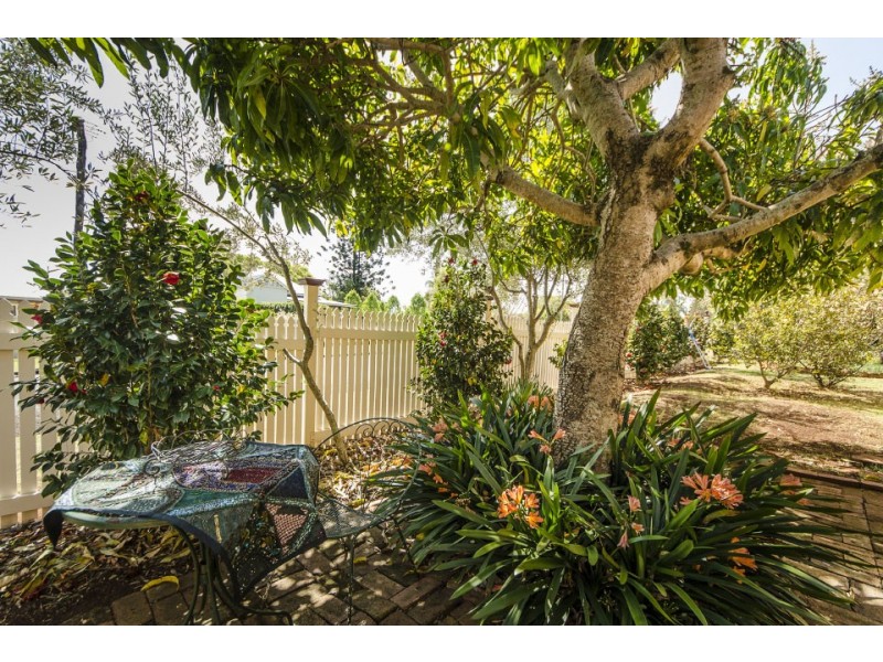 17 Gentle Street, North Toowoomba QLD 4350