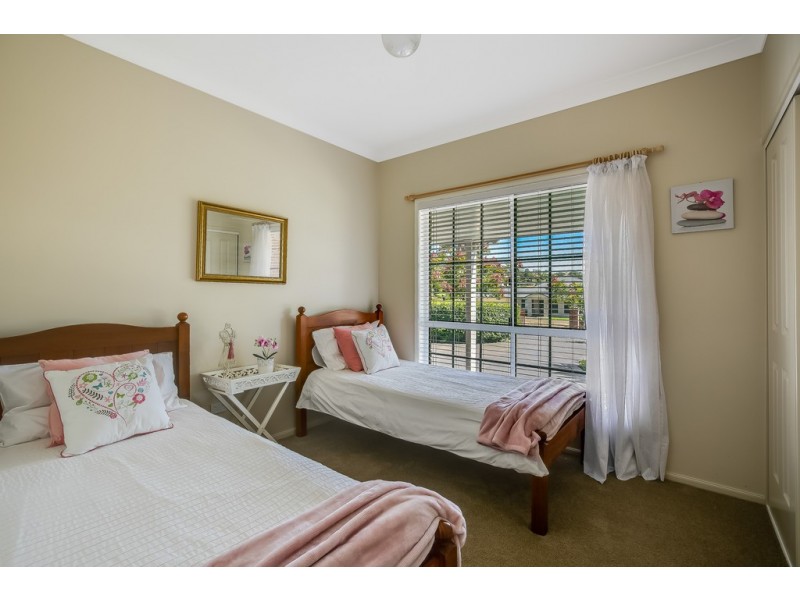 25 Roderick Drive, Cotswold Hills QLD 4350