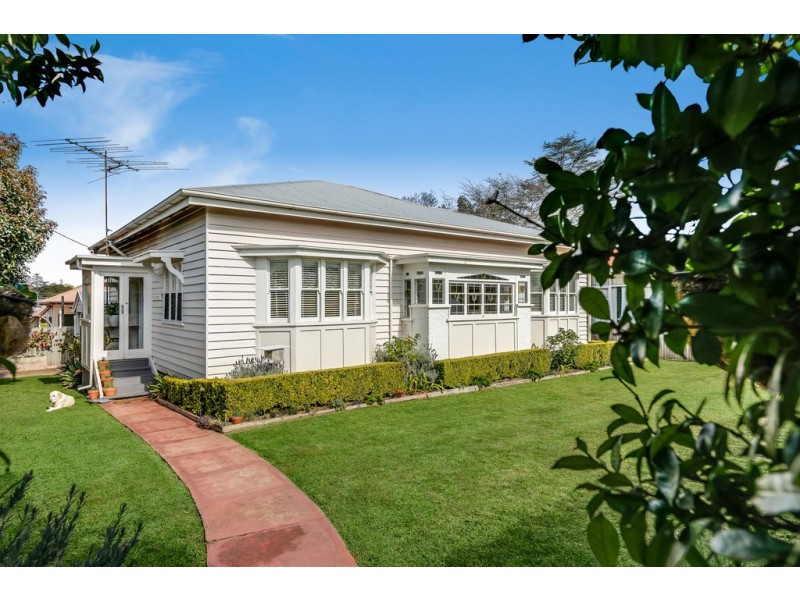 42A Bridge Street, East Toowoomba QLD 4350