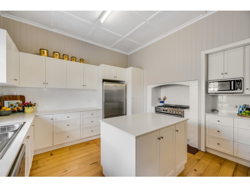 42A Bridge Street, East Toowoomba QLD 4350