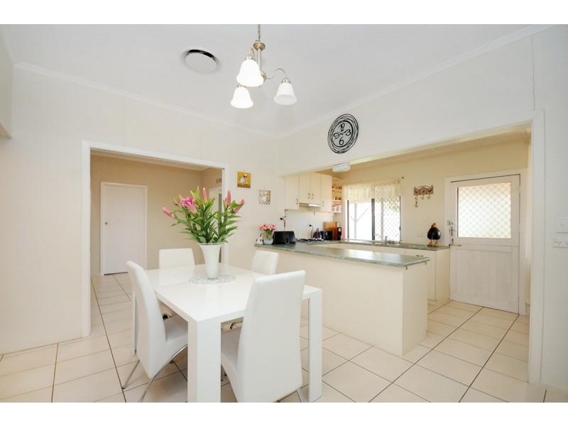 31 West Street, Newtown QLD 4350