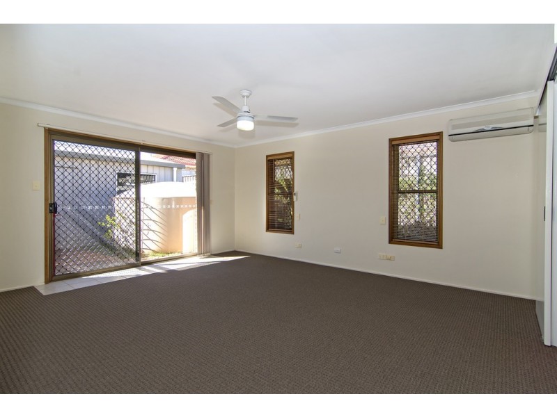 8 Jull Drive, Centenary Heights QLD 4350