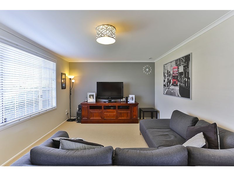 43 Kingsford Smith Drive, Wilsonton QLD 4350