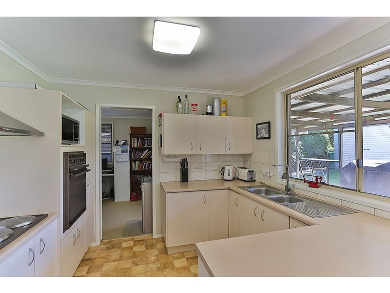 43 Kingsford Smith Drive, Wilsonton QLD 4350