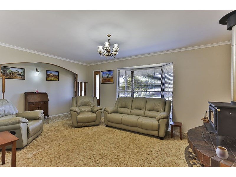 25 Kingsford Smith Drive, Wilsonton QLD 4350