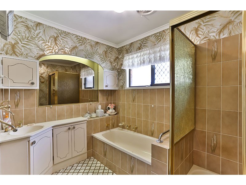 25 Kingsford Smith Drive, Wilsonton QLD 4350
