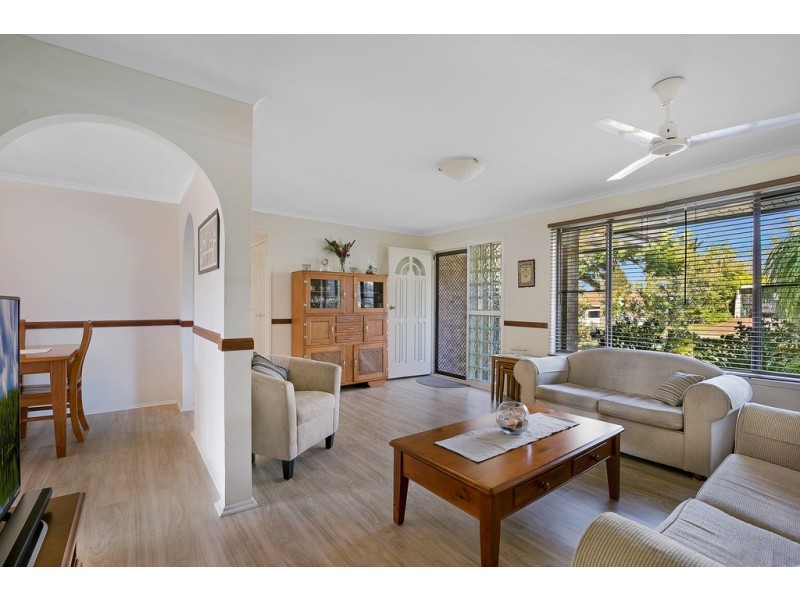 16 Melita Crescent, Wilsonton Heights QLD 4350