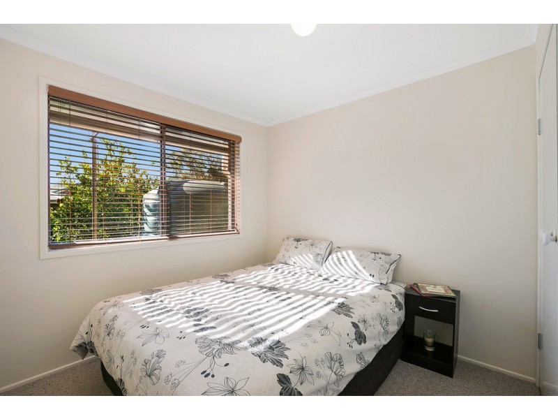 16 Melita Crescent, Wilsonton Heights QLD 4350