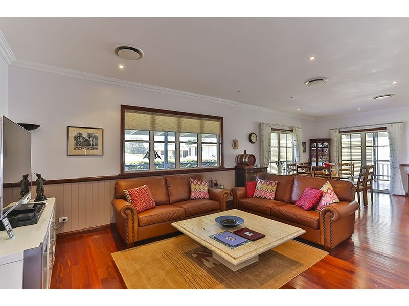 4 Garde Street, Centenary Heights QLD 4350