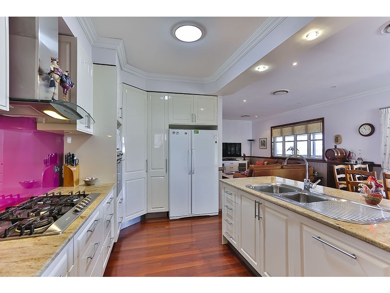 4 Garde Street, Centenary Heights QLD 4350