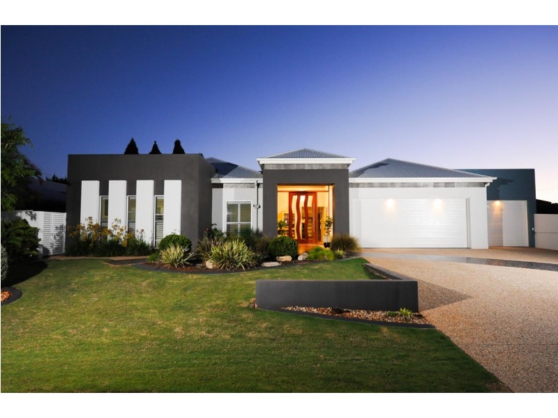 14 Bonville Court, Middle Ridge QLD 4350