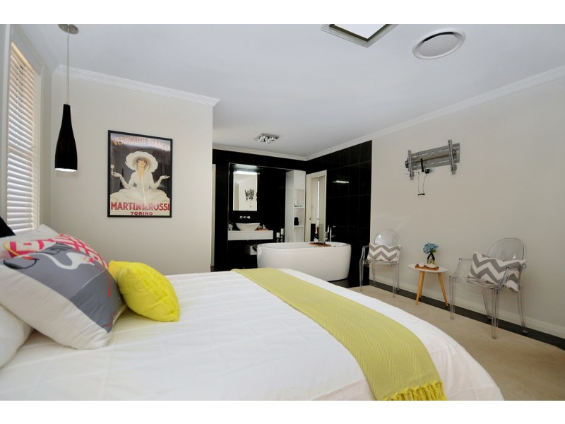 14 Bonville Court, Middle Ridge QLD 4350