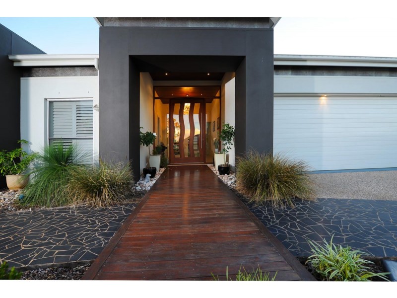 14 Bonville Court, Middle Ridge QLD 4350