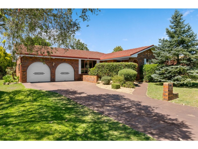 29 Kingsford Smith Drive, Wilsonton QLD 4350