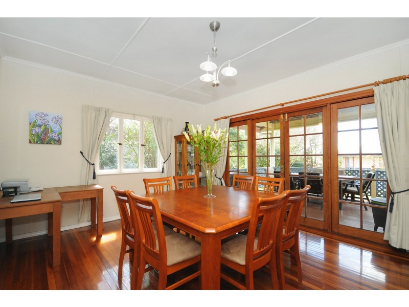 17 Patricia Street, Mount Lofty QLD 4350