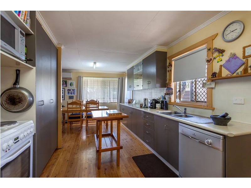 32 Smithfield Street, Harristown QLD 4350