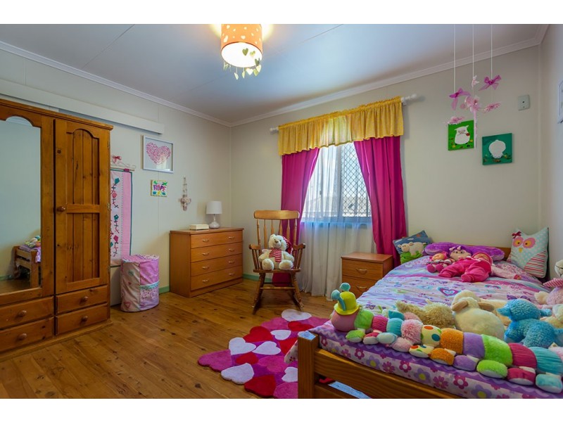 32 Smithfield Street, Harristown QLD 4350