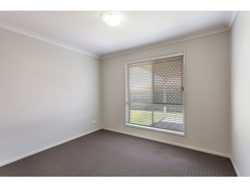 Unit 2/11 Gorman Street, Darling Heights QLD 4350