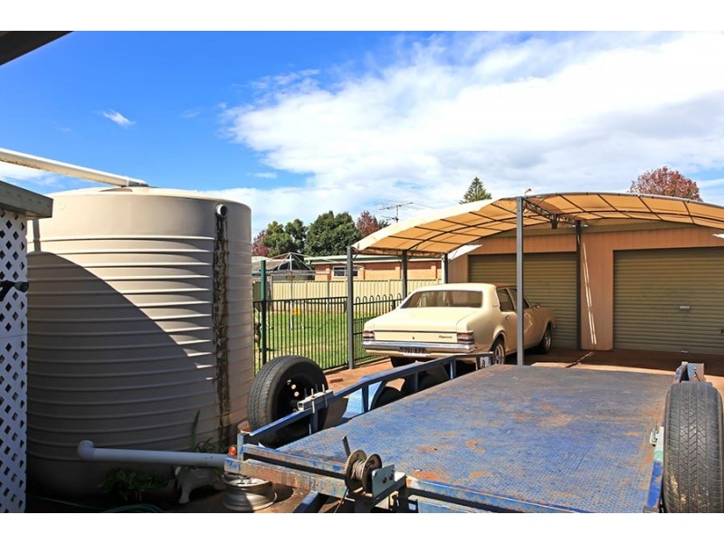 138 Hill Street, Newtown QLD 4350