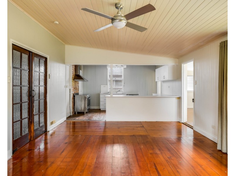 5 Buckland Street, Harristown QLD 4350