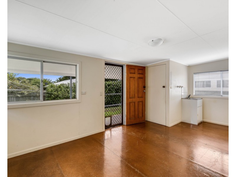 5 Buckland Street, Harristown QLD 4350