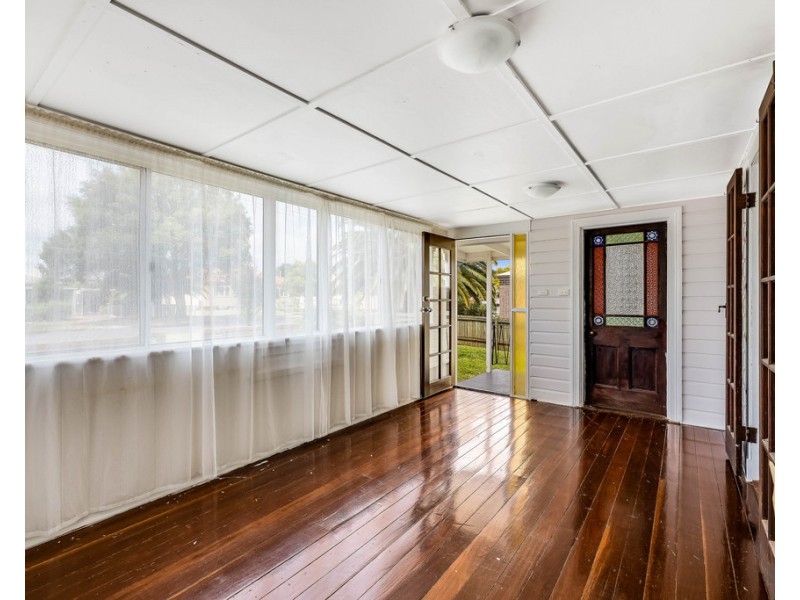 5 Buckland Street, Harristown QLD 4350