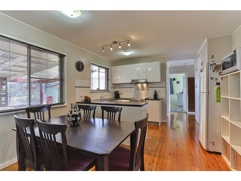 22 Quelch Street, Rockville QLD 4350