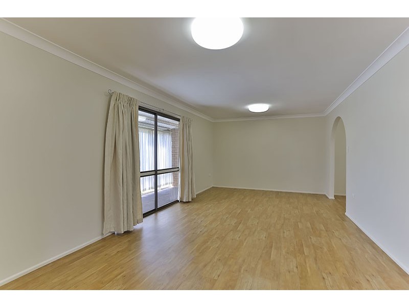 21 Sampson Street, Wilsonton QLD 4350