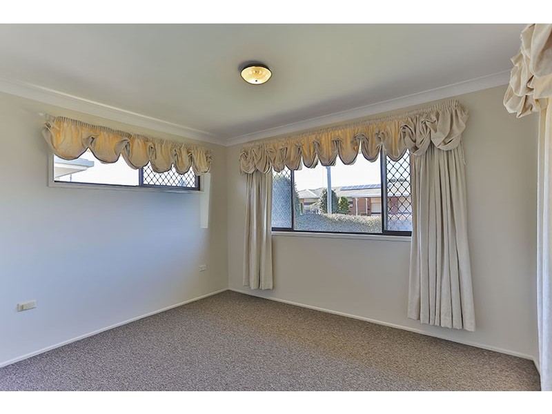 21 Sampson Street, Wilsonton QLD 4350