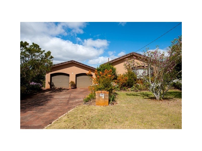 16 Hazel Street, Centenary Heights QLD 4350