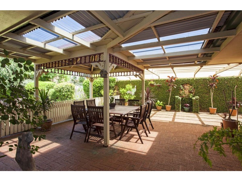 196 Stenner Street, Middle Ridge QLD 4350