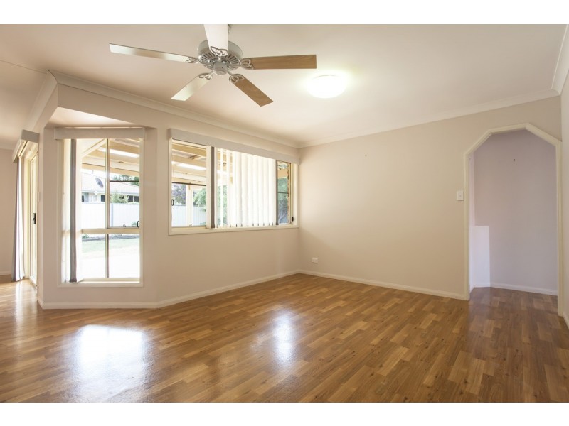 9 Maggie Court, Middle Ridge QLD 4350