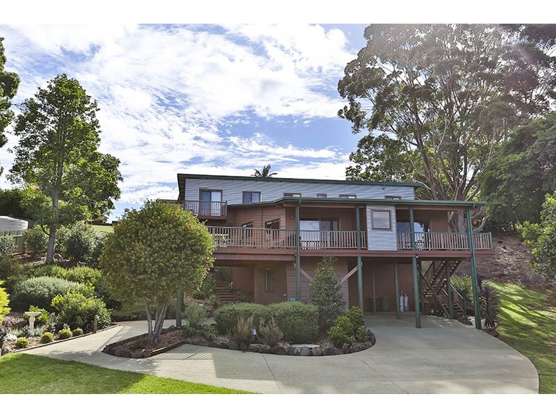 6 Scenic Crescent, Blue Mountain Heights QLD 4350