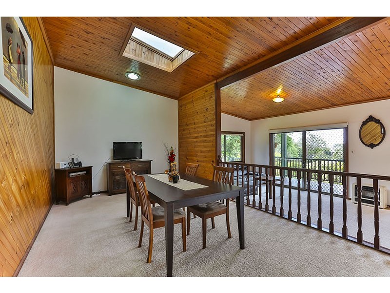 6 Scenic Crescent, Blue Mountain Heights QLD 4350