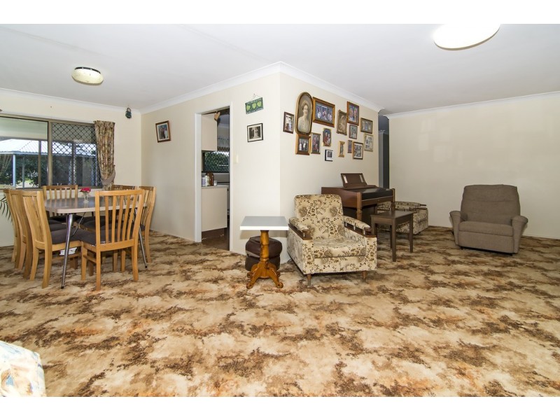 8 Rocklyn Street, Darling Heights QLD 4350