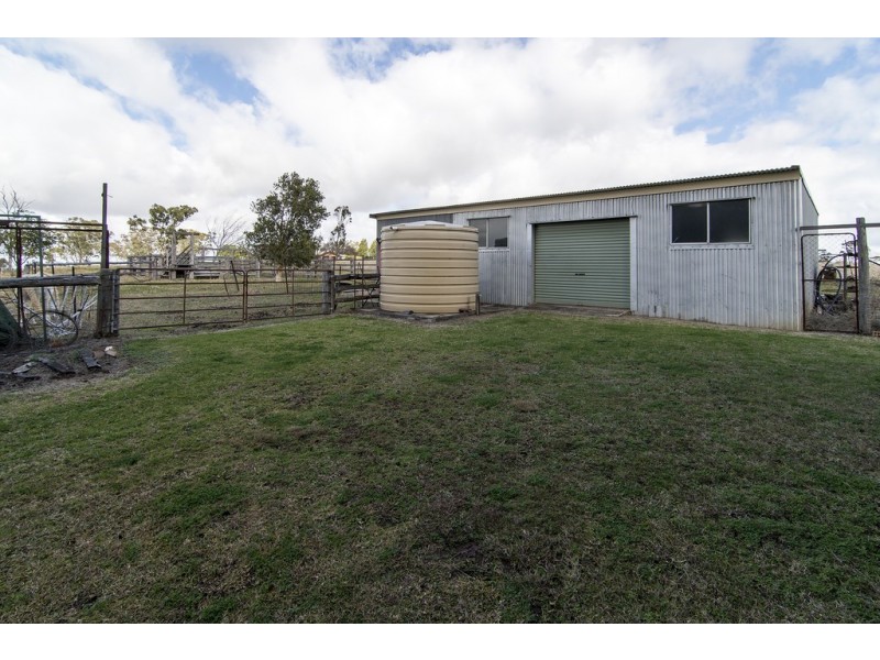 8 Rocklyn Street, Darling Heights QLD 4350