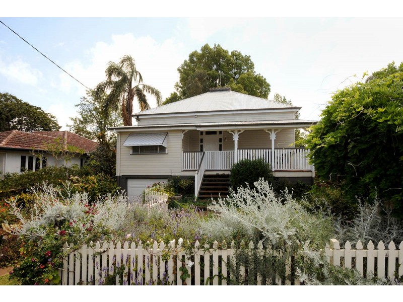 27 Gentle Street, North Toowoomba QLD 4350