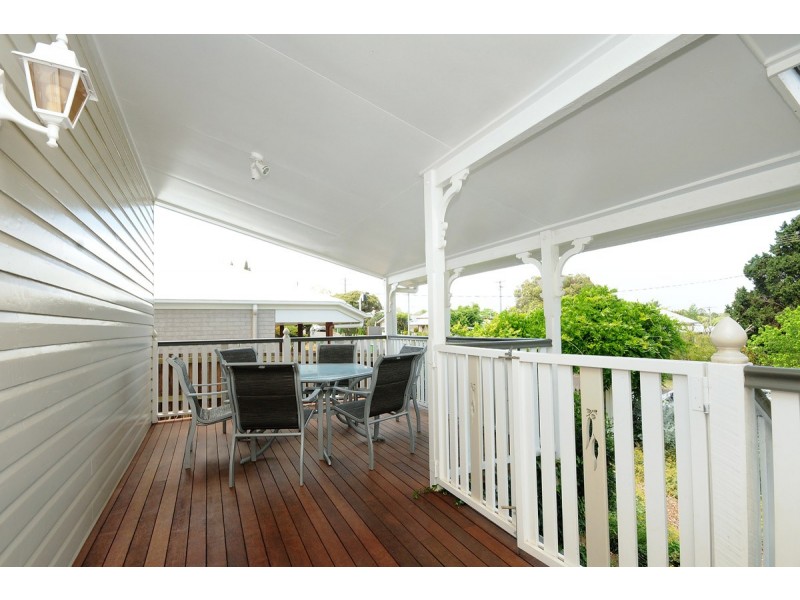 27 Gentle Street, North Toowoomba QLD 4350