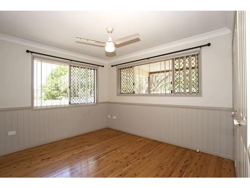 6 Vanity Street, Rockville QLD 4350