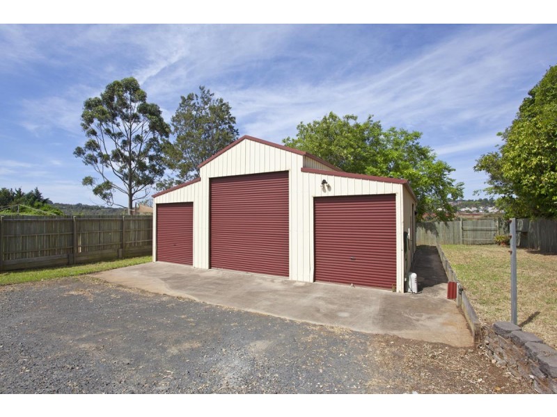 6 Vanity Street, Rockville QLD 4350