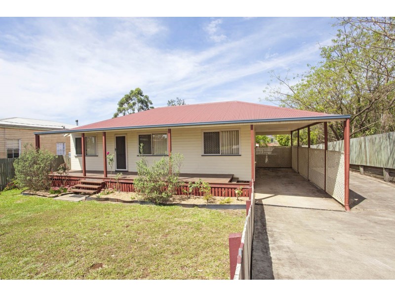 6 Vanity Street, Rockville QLD 4350