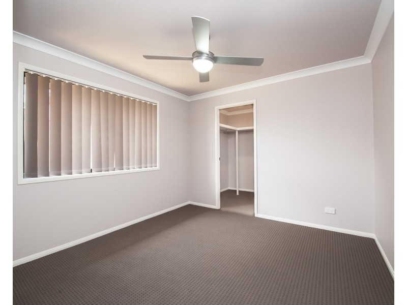 Unit 2/10 Kirklees Street, Newtown QLD 4350