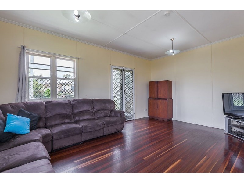 1 Farquharson Street, Harristown QLD 4350