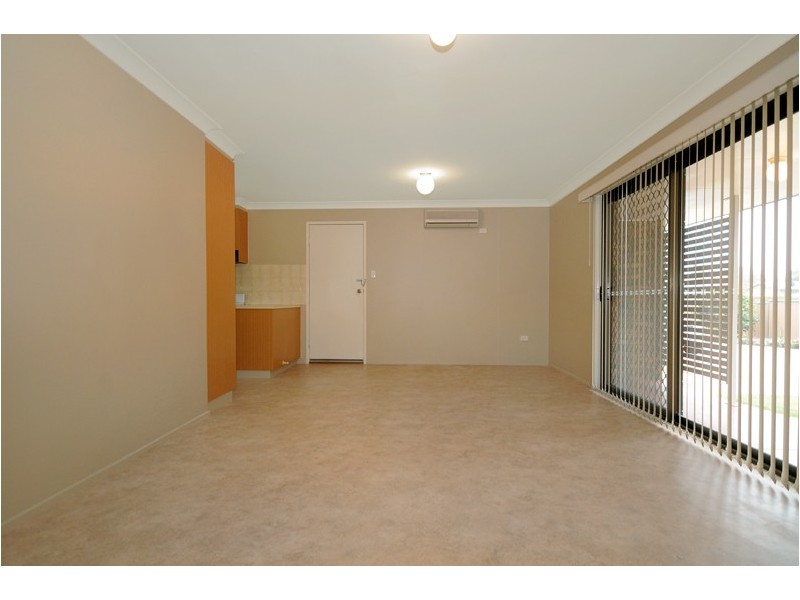Unit 4/18 McIntyre Street, Centenary Heights QLD 4350