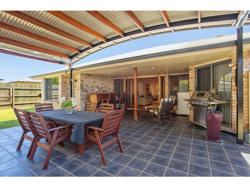 6 Ridgewood Drive, Kearneys Spring QLD 4350