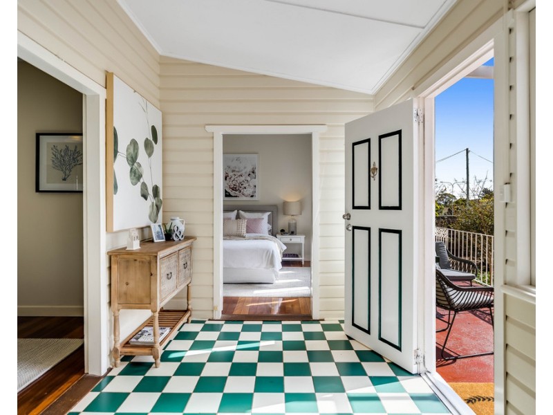 22 Crown Street, Rangeville QLD 4350