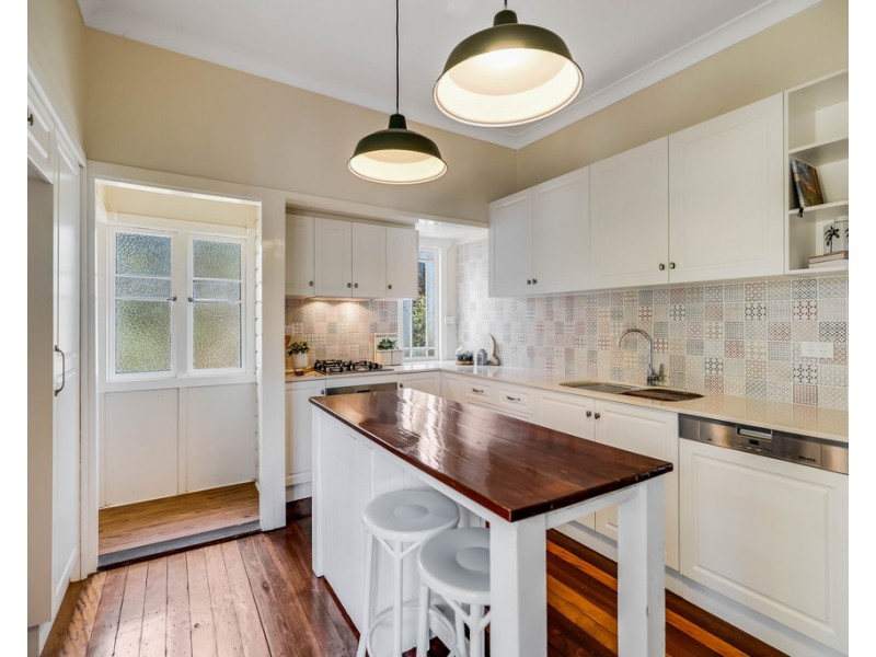 22 Crown Street, Rangeville QLD 4350