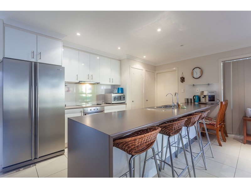 6 Barambah Street, Glenvale QLD 4350